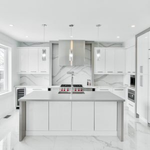 photo-1582913130063-8318329a94a3